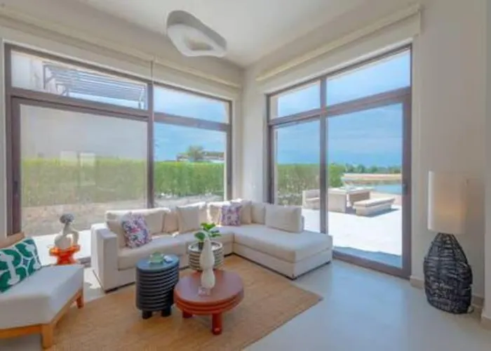 The Lakefront 4br At Cyan Elgouna Villa *