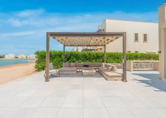 The Lakefront 4br At Cyan Elgouna *